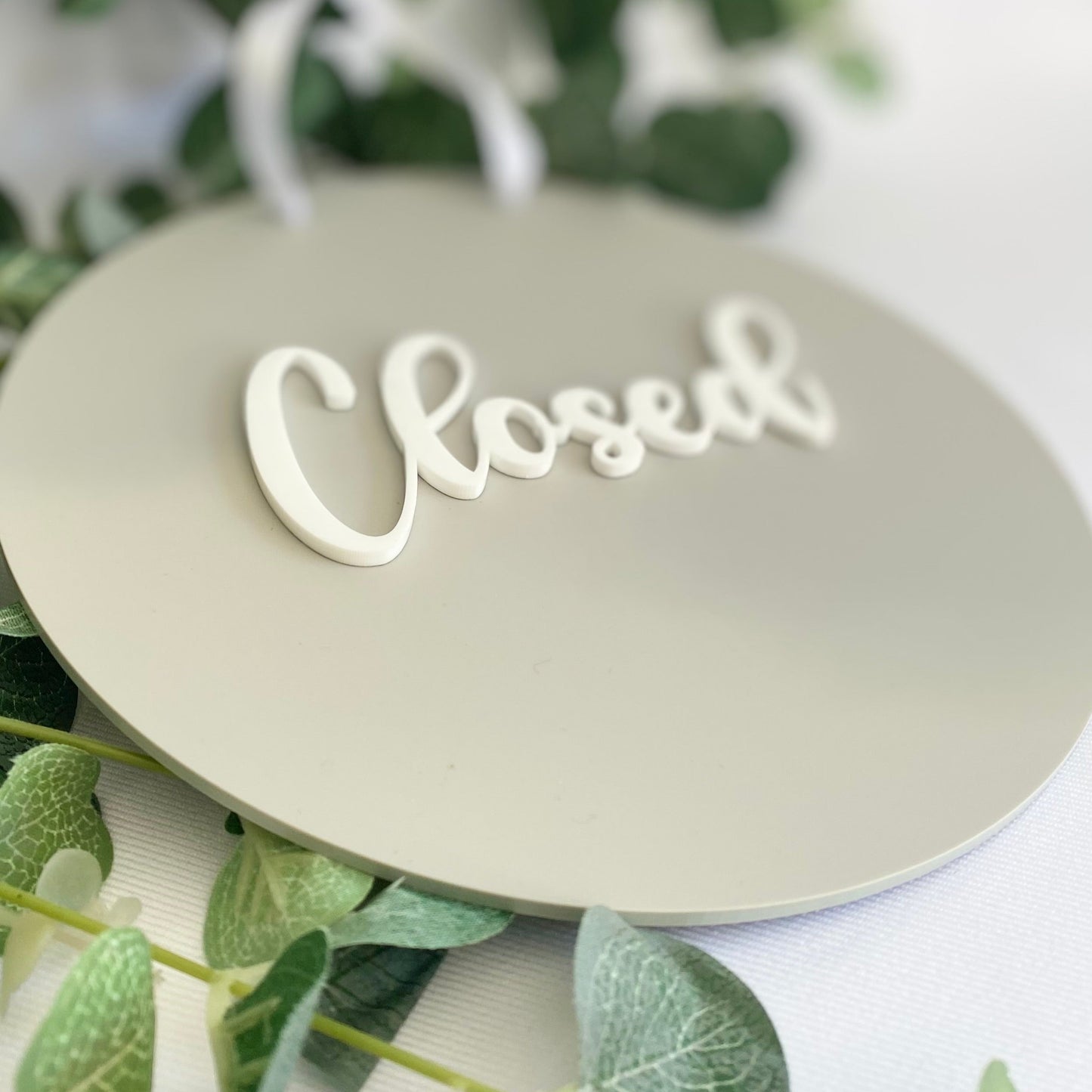 Round Open Closed Sign
