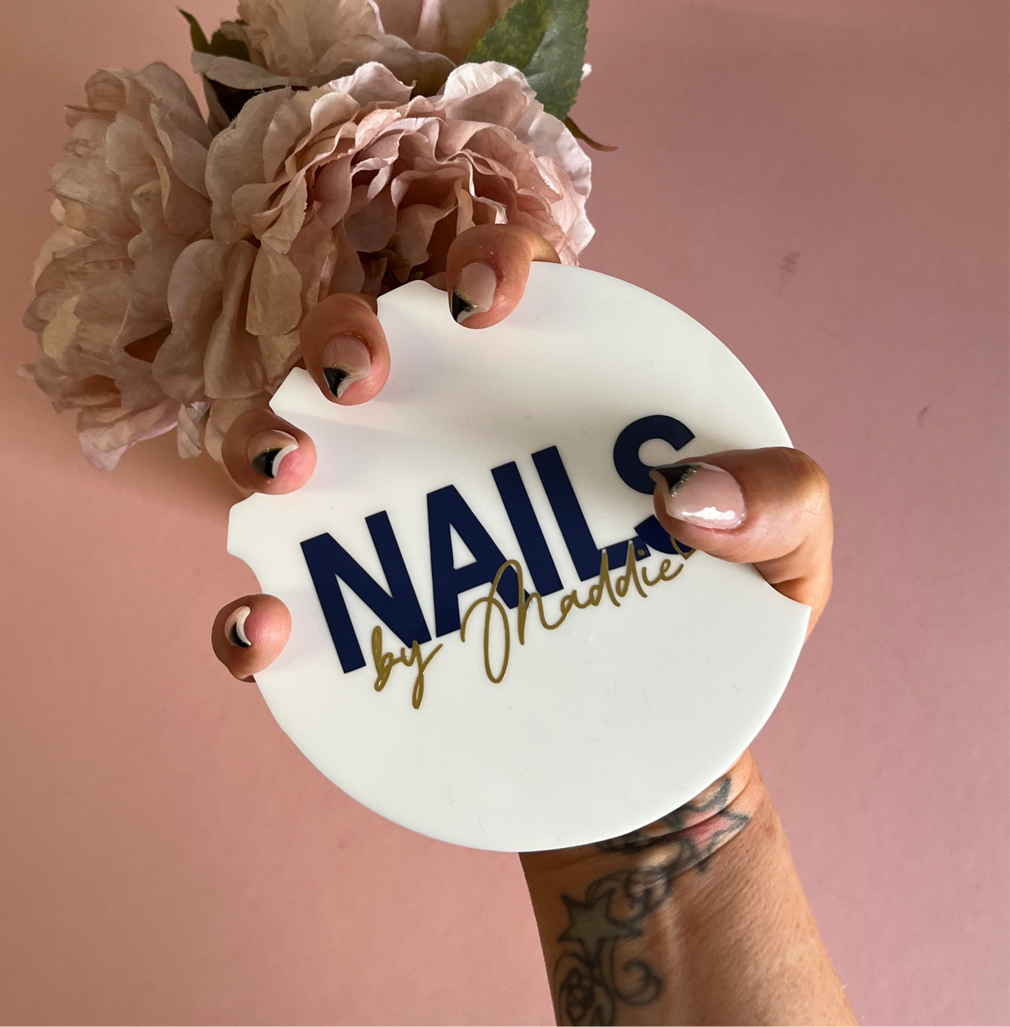 Nailfie Photo Prop
