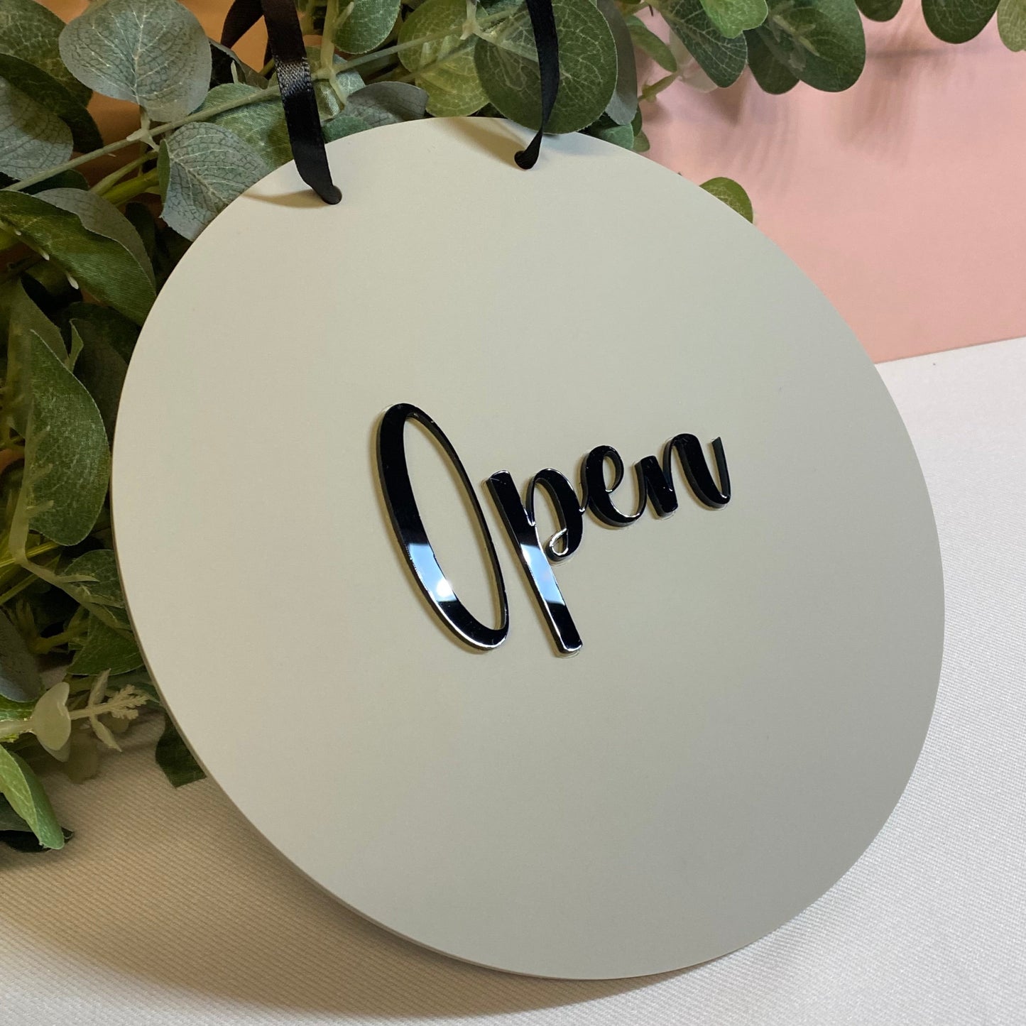 Round Open Closed Sign
