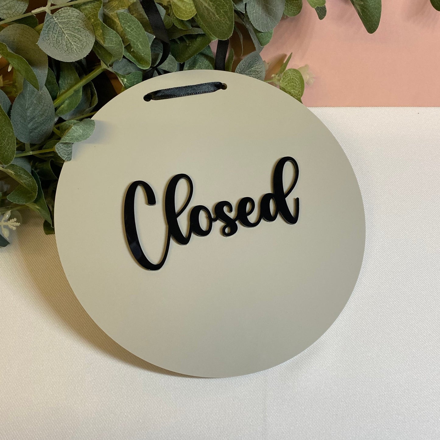 Round Open Closed Sign